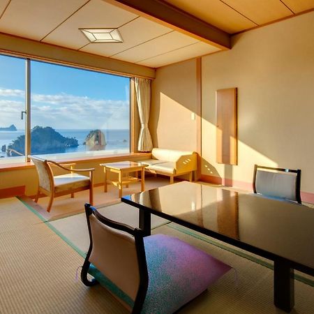 Hotel Dogashima New Ginsui Nishiizu Esterno foto