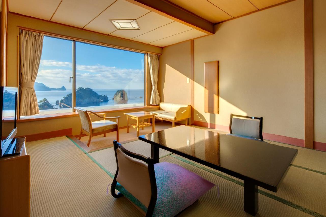 Hotel Dogashima New Ginsui Nishiizu Esterno foto